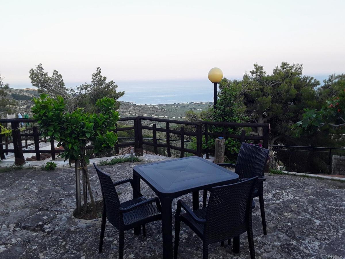 B&B La Scapola Mattinata Dış mekan fotoğraf